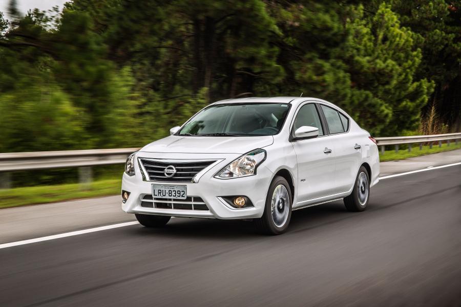 Nissan Versa Unique (BR) '2015